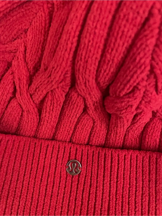 Lululemon NWT Cable Knit Red Pom-Pom Beanie dark red main image 4
